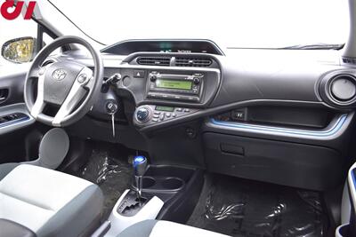 2013 Toyota Prius c Two  4dr Hatchback! 53 City MPG! 46 Hwy MPG! EV/ECO/Pwr Drive Modes! Bluetooth/USB/Aux-In! Brake Assist & Smart Stop Technology! Roof Rack! - Photo 11 - Portland, OR 97266