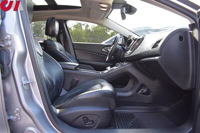 2015 Chrysler 200 C  AWD 4dr Sedan! Self Parking System! Parking Assist! Anti-Collision System! Lane Assist! Rear View Camera! Heated seats! Pano-Sunroof! Bluetooth! Alpine Sound System! All Weather Floor Mats! - Photo 22 - Portland, OR 97266