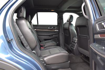 2018 Ford Explorer Platinum  AWD 4dr SUV! 3rd Row Seats! Back Up Camera! Parking Assist! Blind Spot Monitor! Bluetooth! Full Heated Leather Seats! Ventilated Seats! Terrain Selectable Drive Modes! Pano-Sunroof! Tow Pkg! - Photo 33 - Portland, OR 97266