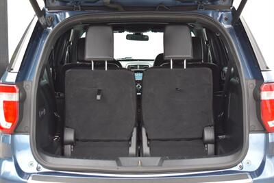 2018 Ford Explorer Platinum  AWD 4dr SUV! 3rd Row Seats! Back Up Camera! Parking Assist! Blind Spot Monitor! Bluetooth! Full Heated Leather Seats! Ventilated Seats! Terrain Selectable Drive Modes! Pano-Sunroof! Tow Pkg! - Photo 32 - Portland, OR 97266