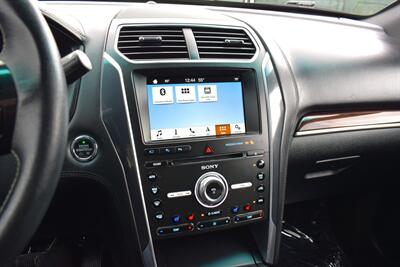 2018 Ford Explorer Platinum  AWD 4dr SUV! 3rd Row Seats! Back Up Camera! Parking Assist! Blind Spot Monitor! Bluetooth! Full Heated Leather Seats! Ventilated Seats! Terrain Selectable Drive Modes! Pano-Sunroof! Tow Pkg! - Photo 20 - Portland, OR 97266