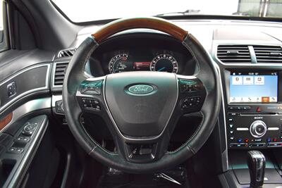 2018 Ford Explorer Platinum  AWD 4dr SUV! 3rd Row Seats! Back Up Camera! Parking Assist! Blind Spot Monitor! Bluetooth! Full Heated Leather Seats! Ventilated Seats! Terrain Selectable Drive Modes! Pano-Sunroof! Tow Pkg! - Photo 15 - Portland, OR 97266