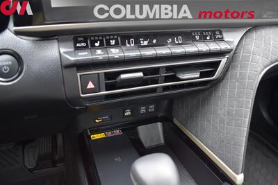 2025 Toyota Camry XLE Premium Package AWD 4dr Sedan! Hybrid 50 MPG! Lane Assist! Blind Spot Monitoring! Adaptive Cruise Control! Back-Up Cam! Heated Leather Seats! AC Ventilated Seats! Apple CarPlay! Android Auto! - Photo 17 - Portland, OR 97266