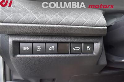 2025 Toyota Camry XLE Premium Package AWD 4dr Sedan! Hybrid 50 MPG! Lane Assist! Blind Spot Monitoring! Adaptive Cruise Control! Back-Up Cam! Heated Leather Seats! AC Ventilated Seats! Apple CarPlay! Android Auto! - Photo 13 - Portland, OR 97266