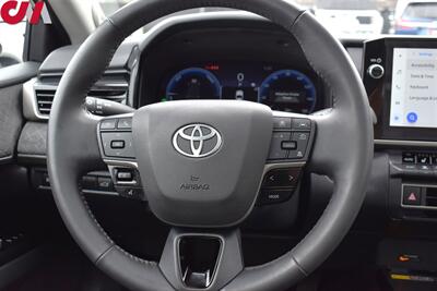 2025 Toyota Camry LE  AWD 4dr Sedan! Hybrid 50 MPG! Lane Assist! Blind Spot Monitoring! Adaptive Cruise Control! Back-Up Cam! Heated Leather Seats! AC Ventilated Seats! Apple CarPlay! Android Auto! - Photo 14 - Portland, OR 97266