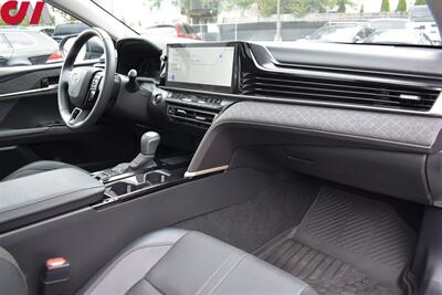 2025 Toyota Camry LE  AWD 4dr Sedan! Hybrid 50 MPG! Lane Assist! Blind Spot Monitoring! Adaptive Cruise Control! Back-Up Cam! Heated Leather Seats! AC Ventilated Seats! Apple CarPlay! Android Auto! - Photo 11 - Portland, OR 97266