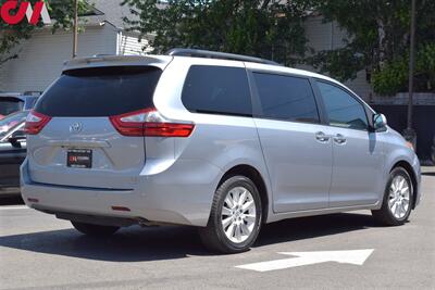 2015 Toyota Sienna XLE 7-Passenger  4dr Mini-Van! Star Safety System! Back Up Camera! Navigation! Blind Spot Monitor! Parking Assist! Heated Leather Seats! Sunroof! - Photo 5 - Portland, OR 97266