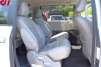 2015 Toyota Sienna XLE 7-Passenger  4dr Mini-Van! Star Safety System! Back Up Camera! Navigation! Blind Spot Monitor! Parking Assist! Heated Leather Seats! Sunroof! - Photo 25 - Portland, OR 97266
