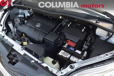 2015 Toyota Sienna XLE 7-Passenger 4dr Mini-Van! Star Safety System! Back Up Camera! Navigation! Blind Spot Monitor! Parking Assist! Heated Leather Seats! Sunroof! - Photo 35 - Portland, OR 97266