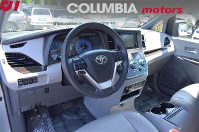 2015 Toyota Sienna XLE 7-Passenger 4dr Mini-Van! Star Safety System! Back Up Camera! Navigation! Blind Spot Monitor! Parking Assist! Heated Leather Seats! Sunroof! - Photo 3 - Portland, OR 97266