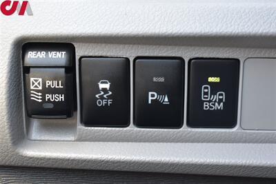 2015 Toyota Sienna XLE 7-Passenger  4dr Mini-Van! Star Safety System! Back Up Camera! Navigation! Blind Spot Monitor! Parking Assist! Heated Leather Seats! Sunroof! - Photo 14 - Portland, OR 97266