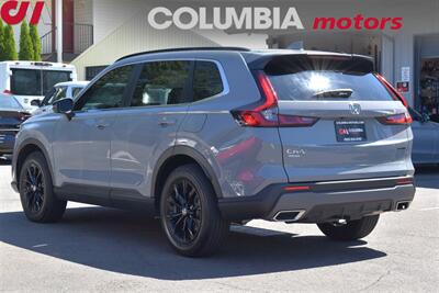 2024 Honda CR-V Hybrid Sport  AWD 4dr SUV Lane Assist! Rear View Camera! Bluetooth! 40MPG City & 34MPG Hwy! Heated Seats! - Photo 2 - Portland, OR 97266