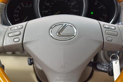2009 Lexus RX 350  4dr SUV! Back Up Camera! Bluetooth! Navigation! ECT Snow Mode! Adaptive Front Headlights! Heated Leather Seats! Sunroof! Power Liftgate! Dual Climate Control! Tow Hitch! - Photo 16 - Portland, OR 97266
