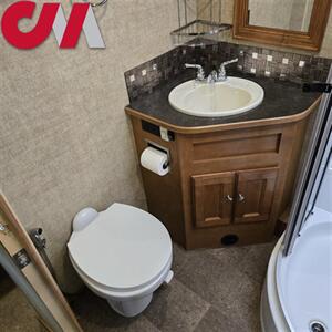 2017 Winnebago Vista Winnebago Vista LX 27N  3 Slide Outs! Rear Bedroom! Kitchen! Shower! Sleep 4! Bunk Cover! - Photo 50 - Portland, OR 97266