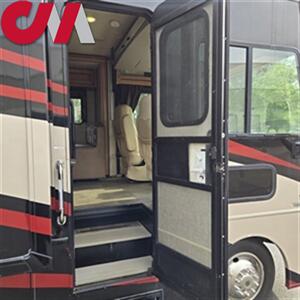 2017 Winnebago Vista Winnebago Vista LX 27N  3 Slide Outs! Rear Bedroom! Kitchen! Shower! Sleep 4! Bunk Cover! - Photo 26 - Portland, OR 97266