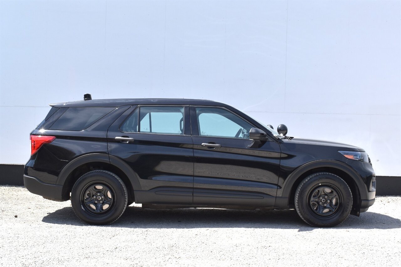 2024 Ford Explorer Police Interceptor Utility AWD 4dr SUV**BY APPOINTMENT ONLY**Certified Calibration! Back Up Camera! Parking Assist! Bluetooth Connectivity! Mounted Spotlights! Tow Package! - Photo 6 - Portland, OR 97266