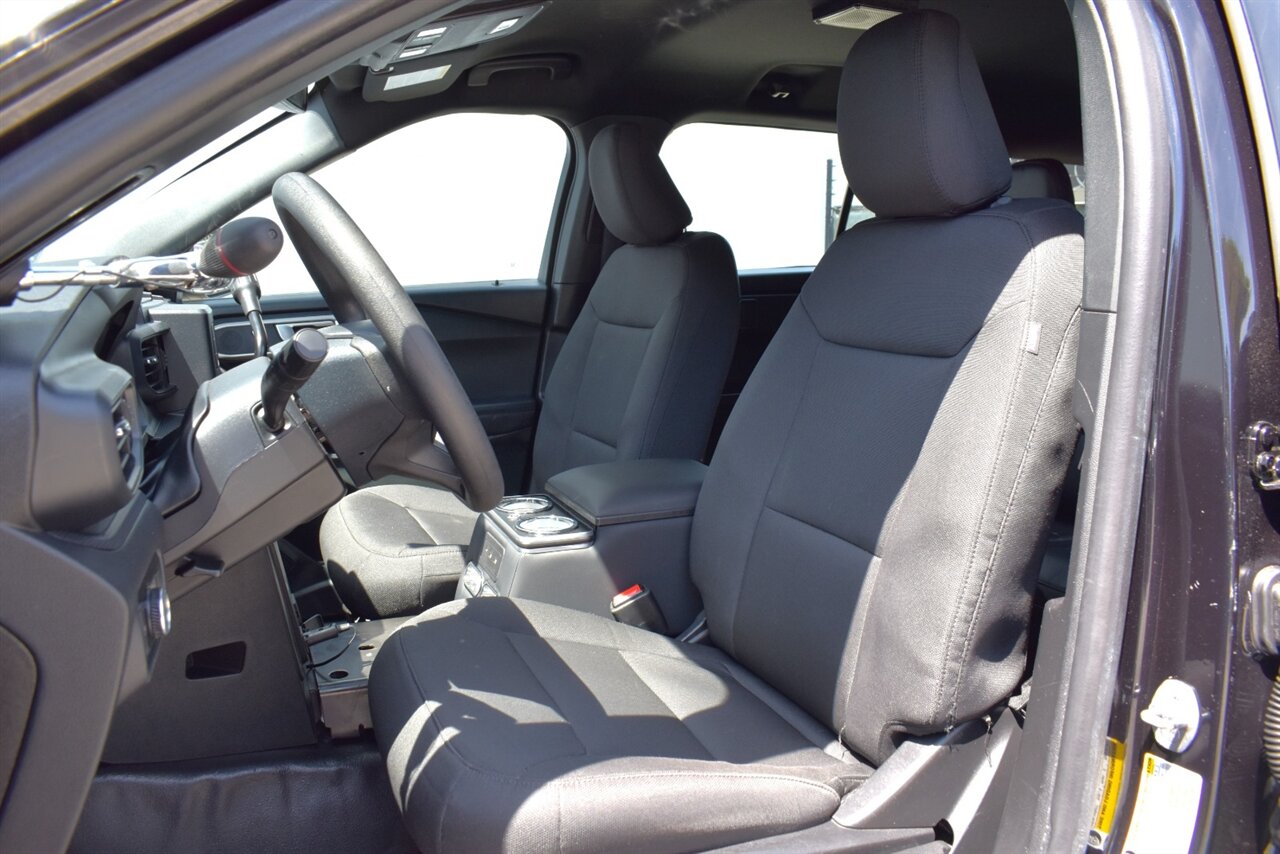 2024 Ford Explorer Police Interceptor Utility AWD 4dr SUV**BY APPOINTMENT ONLY**Certified Calibration! Back Up Camera! Parking Assist! Bluetooth Connectivity! Mounted Spotlights! Tow Package! - Photo 11 - Portland, OR 97266