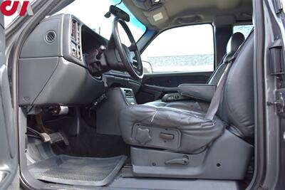 2002 Chevrolet Silverado 2500 LS 4dr Extended Cab LS  4WD LB! Selectable 4-Wheel Drive (2Hi, 4Hi, 4Lo)! Tow Package! Running Boards! Leather Interior! All Weather Floor Mats! CD / Cassette Stereo w/AUX input! - Photo 10 - Portland, OR 97266