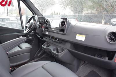 2021 Mercedes-Benz Sprinter 4500 4X2 2dr 170 in. WB Chassis! Back Up Camera! Lane Assist! Bluetooth! Bed/Fold-Out Couch/Restroom w/Shower/Kitchen! Tow Pkg! - Photo 18 - Portland, OR 97266