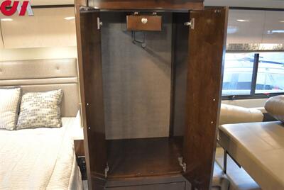 2019 Mercedes-Benz Sprinter 4500  4X2 2dr 170 in. WB Chassis! Back Up Camera! Lane Assist! Bluetooth! Bed/Fold-Out Couch/Restroom w/Shower/Kitchen! Tow Pkg! - Photo 37 - Portland, OR 97266