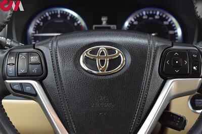 2014 Toyota Highlander XLE  AWD 4dr SUV! 3rd Row Seating! Back Up Cam! Navigation! Bluetooth! Blu-Ray Player! Center Lock Diff! Snow Drive Mode! Heated Leather Seats! Sunroof! Tow Hitch! - Photo 14 - Portland, OR 97266
