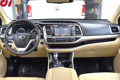 2014 Toyota Highlander XLE  AWD 4dr SUV! 3rd Row Seating! Back Up Cam! Navigation! Bluetooth! Blu-Ray Player! Center Lock Diff! Snow Drive Mode! Heated Leather Seats! Sunroof! Tow Hitch! - Photo 12 - Portland, OR 97266