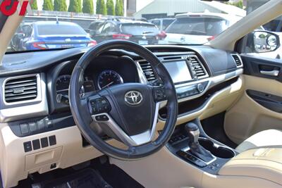 2014 Toyota Highlander XLE  AWD 4dr SUV! 3rd Row Seating! Back Up Cam! Navigation! Bluetooth! Blu-Ray Player! Center Lock Diff! Snow Drive Mode! Heated Leather Seats! Sunroof! Tow Hitch! - Photo 3 - Portland, OR 97266