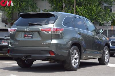 2014 Toyota Highlander XLE  AWD 4dr SUV! 3rd Row Seating! Back Up Cam! Navigation! Bluetooth! Blu-Ray Player! Center Lock Diff! Snow Drive Mode! Heated Leather Seats! Sunroof! Tow Hitch! - Photo 5 - Portland, OR 97266
