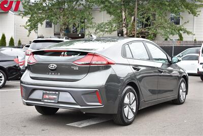 2020 Hyundai IONIQ Hybrid Blue  4dr Hatchback**BY APPOINTMENT ONLY** 57 City MPG! 59 Hwy MPG! Back Up Cam! Lane Assist! Apple CarPlay! Android Auto! - Photo 5 - Portland, OR 97266