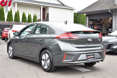 2020 Hyundai IONIQ Hybrid Blue  4dr Hatchback**BY APPOINTMENT ONLY** 57 City MPG! 59 Hwy MPG! Back Up Cam! Lane Assist! Apple CarPlay! Android Auto! - Photo 2 - Portland, OR 97266