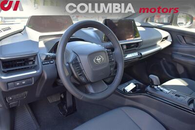 2024 Toyota Prius LE 4dr Hatchback! Toyota Safety Sense 3.0! Back Up Cam! Blind Spot Monitor! 57 City MPG! 56 Hwy MPG! Apple CarPlay! Android Auto! Trunk Cargo Cover! - Photo 3 - Portland, OR 97266