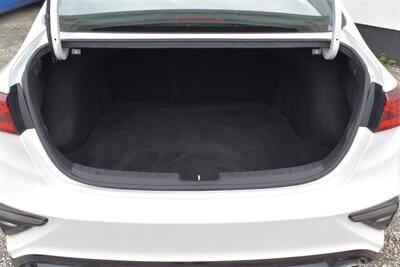 2021 Kia Forte LXS  4dr Sedan! 29 City MPG! 42 Hwy MPG! Drive Mode Select! Apple CarPlay & Android Auto! Backup Camera! Lane Keep Assist! All Weather Mats! - Photo 27 - Portland, OR 97266