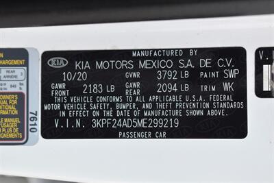 2021 Kia Forte LXS  4dr Sedan! 29 City MPG! 42 Hwy MPG! Drive Mode Select! Apple CarPlay & Android Auto! Backup Camera! Lane Keep Assist! All Weather Mats! - Photo 31 - Portland, OR 97266