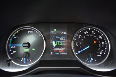 2019 Toyota RAV4 Hybrid LE AWD 4dr SUV! 41 City MPG! 38 Hwy MPG! Back Up Camera! Lane Assist! Blind Spot Monitor! Bluetooth Connectivity! Roof Rack! Heated Seats! Sport/ECO/EV/Trail Drive Modes! - Photo 17 - Portland, OR 97266