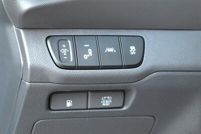 2022 Hyundai IONIQ Hybrid Limited 4dr Hatchback**BY APPOINTMENT ONLY**54 City MPG! 57 Hwy MPG! Back Up Camera! Blind Spot Monitor! Parking Assist! Collision Mitigation! Navigation! Apple CarPlay! Android Auto! Heated Seats! Sunroof! - Photo 18 - Portland, OR 97266