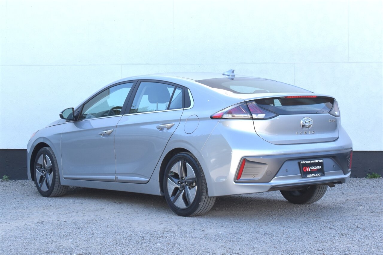 2022 Hyundai IONIQ Hybrid Limited 4dr Hatchback**BY APPOINTMENT ONLY**54 City MPG! 57 Hwy MPG! Back Up Camera! Blind Spot Monitor! Parking Assist! Collision Mitigation! Navigation! Apple CarPlay! Android Auto! Heated Seats! Sunroof! - Photo 2 - Portland, OR 97266