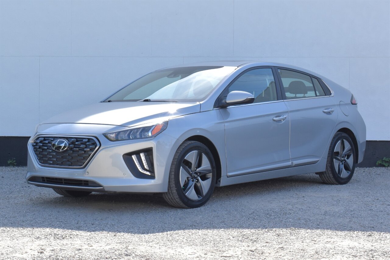 2022 Hyundai IONIQ Hybrid Limited 4dr Hatchback**BY APPOINTMENT ONLY**54 City MPG! 57 Hwy MPG! Back Up Camera! Blind Spot Monitor! Parking Assist! Collision Mitigation! Navigation! Apple CarPlay! Android Auto! Heated Seats! Sunroof! - Photo 8 - Portland, OR 97266