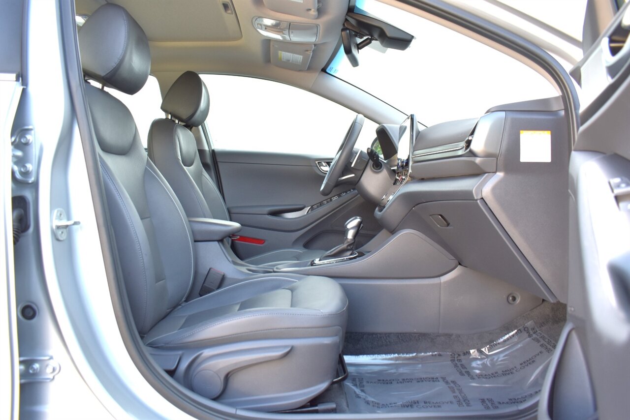 2022 Hyundai IONIQ Hybrid Limited 4dr Hatchback**BY APPOINTMENT ONLY**54 City MPG! 57 Hwy MPG! Back Up Camera! Blind Spot Monitor! Parking Assist! Collision Mitigation! Navigation! Apple CarPlay! Android Auto! Heated Seats! Sunroof! - Photo 31 - Portland, OR 97266