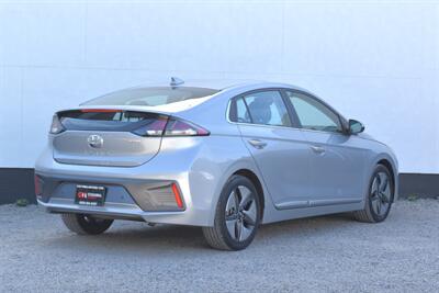 2022 Hyundai IONIQ Hybrid Limited 4dr Hatchback**BY APPOINTMENT ONLY**54 City MPG! 57 Hwy MPG! Back Up Camera! Blind Spot Monitor! Parking Assist! Collision Mitigation! Navigation! Apple CarPlay! Android Auto! Heated Seats! Sunroof! - Photo 5 - Portland, OR 97266