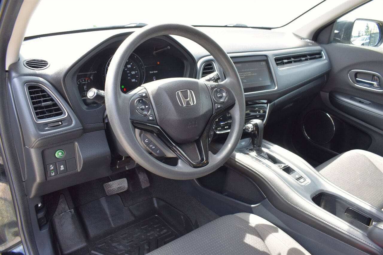 2020 Honda HR-V EX AWD 4dr SUV! Back Up Camera! Lane Assist! Collision Mitigation! Up to 31 MPG Hwy! Heated Seats! Sunroof! Apple CarPlay & Android Auto! - Photo 3 - Portland, OR 97266