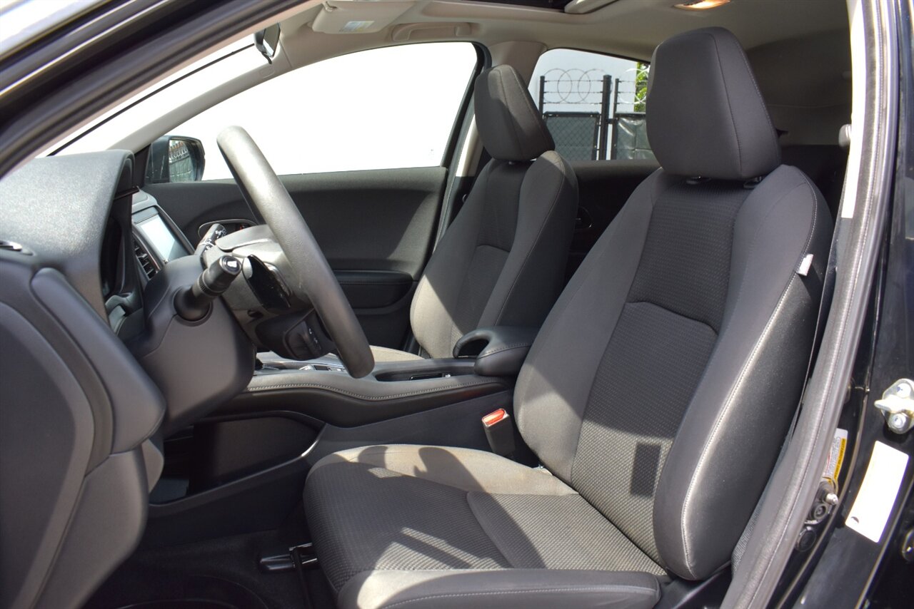 2020 Honda HR-V EX AWD 4dr SUV! Back Up Camera! Lane Assist! Collision Mitigation! Up to 31 MPG Hwy! Heated Seats! Sunroof! Apple CarPlay & Android Auto! - Photo 11 - Portland, OR 97266