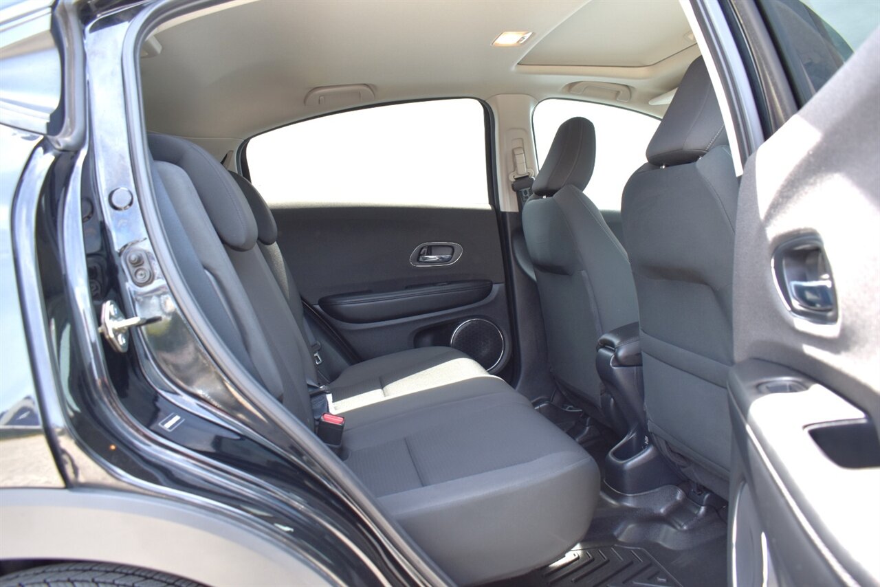 2020 Honda HR-V EX AWD 4dr SUV! Back Up Camera! Lane Assist! Collision Mitigation! Up to 31 MPG Hwy! Heated Seats! Sunroof! Apple CarPlay & Android Auto! - Photo 28 - Portland, OR 97266
