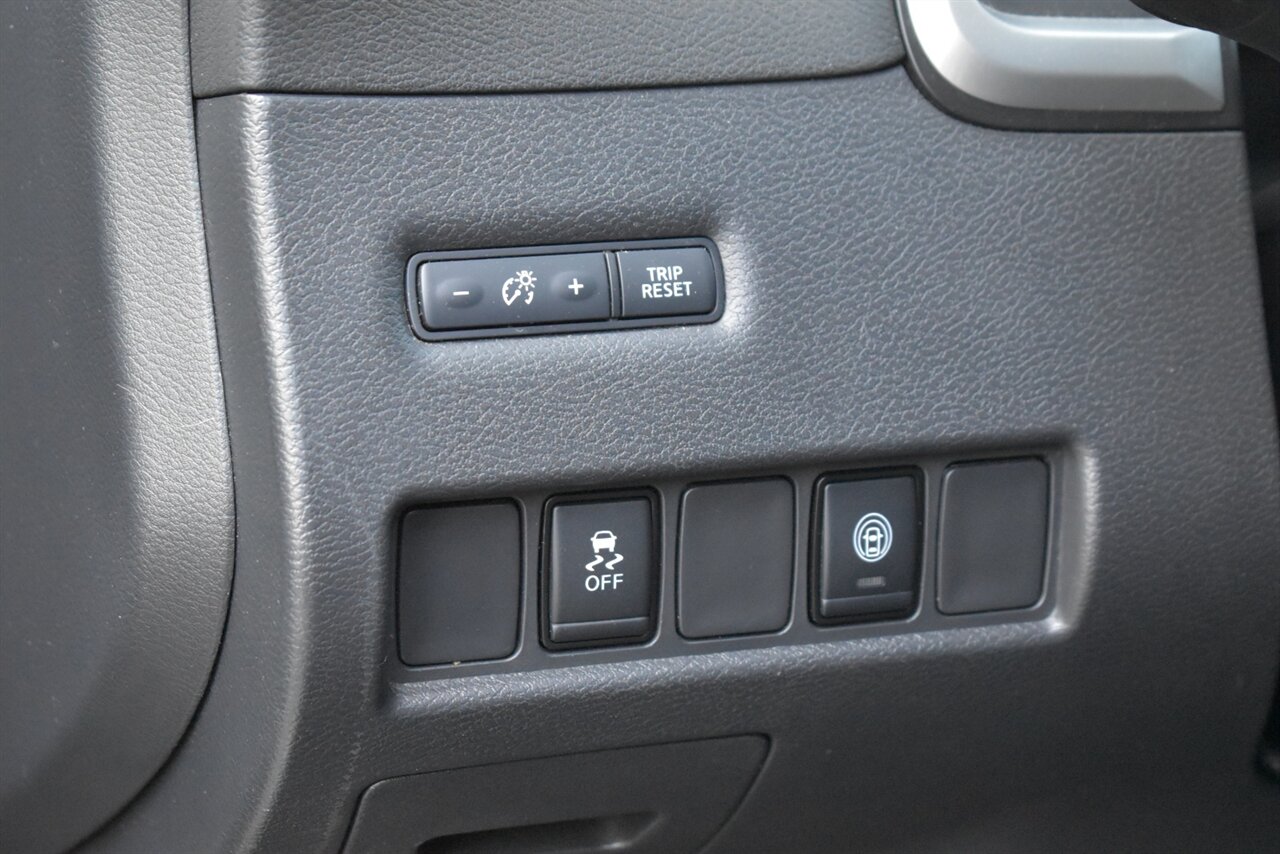2023 Nissan Murano SV AWD 4dr SUV**BY APPOINTMENT ONLY** Back Up Camera! Blind Spot Monitor! Collision Mitigation! Parking Assist! Heated Leather Seats! Apple CarPlay! Android Auto! All Weather Mats! - Photo 16 - Portland, OR 97266