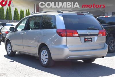 2005 Toyota Sienna CE 8 Passenger 4dr Mini-Van! Front & Rear AC & Heater! Deluxe AM/FM/Cass/CD! Power Windows! Cruise Control! ABS Brakes & Traction Control! - Photo 2 - Portland, OR 97266