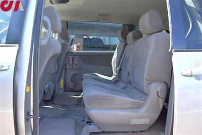 2005 Toyota Sienna CE 8 Passenger  4dr Mini-Van! Front & Rear AC & Heater! Deluxe AM/FM/Cass/CD! Power Windows! Cruise Control! ABS Brakes & Traction Control! - Photo 19 - Portland, OR 97266