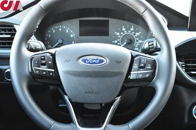 2022 Ford Escape SE  AWD 4dr SUV **BY APPOINTMENT ONLY** Eco & Sport Modes! Back Up Cam! Navigation! Bluetooth! Heated Seats & Steering Wheel! Power liftgate! - Photo 13 - Portland, OR 97266