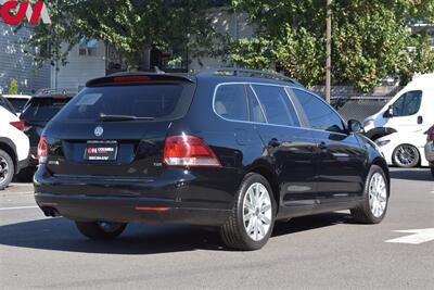 2014 Volkswagen Jetta SportWagen TDI 4dr Wagon 6A w/Sunroof! Bluetooth! Back-Up Camera! Heated & Powered Leather Seats! Roof Rails! Traction Control! Trunk Cargo Cover! 29MPG City! 39MPG Hwy! - Photo 5 - Portland, OR 97266