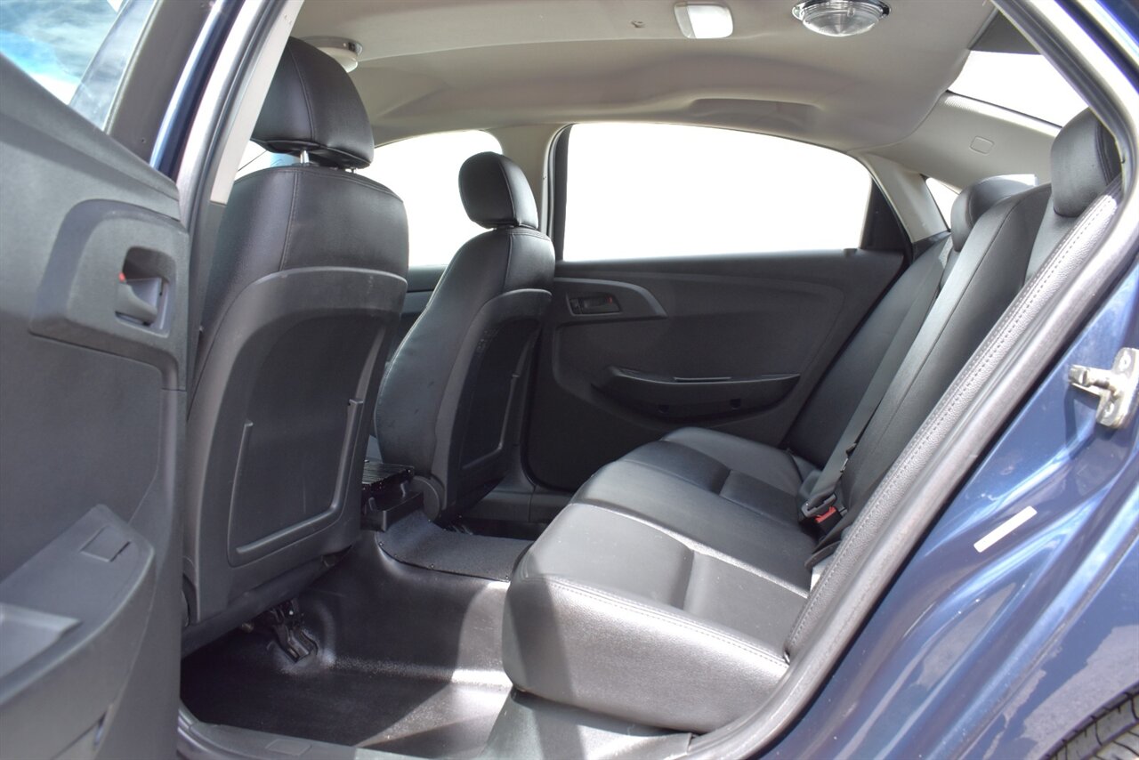 2013 Chevrolet Caprice Police 4dr Sedan w/1SB! Bluetooth Connectivity! Traction Control! Sport-Tuned Transmission Mode! Rear-Wheel Drive! Heavy-Duty Suspension & Brakes! - Photo 25 - Portland, OR 97266