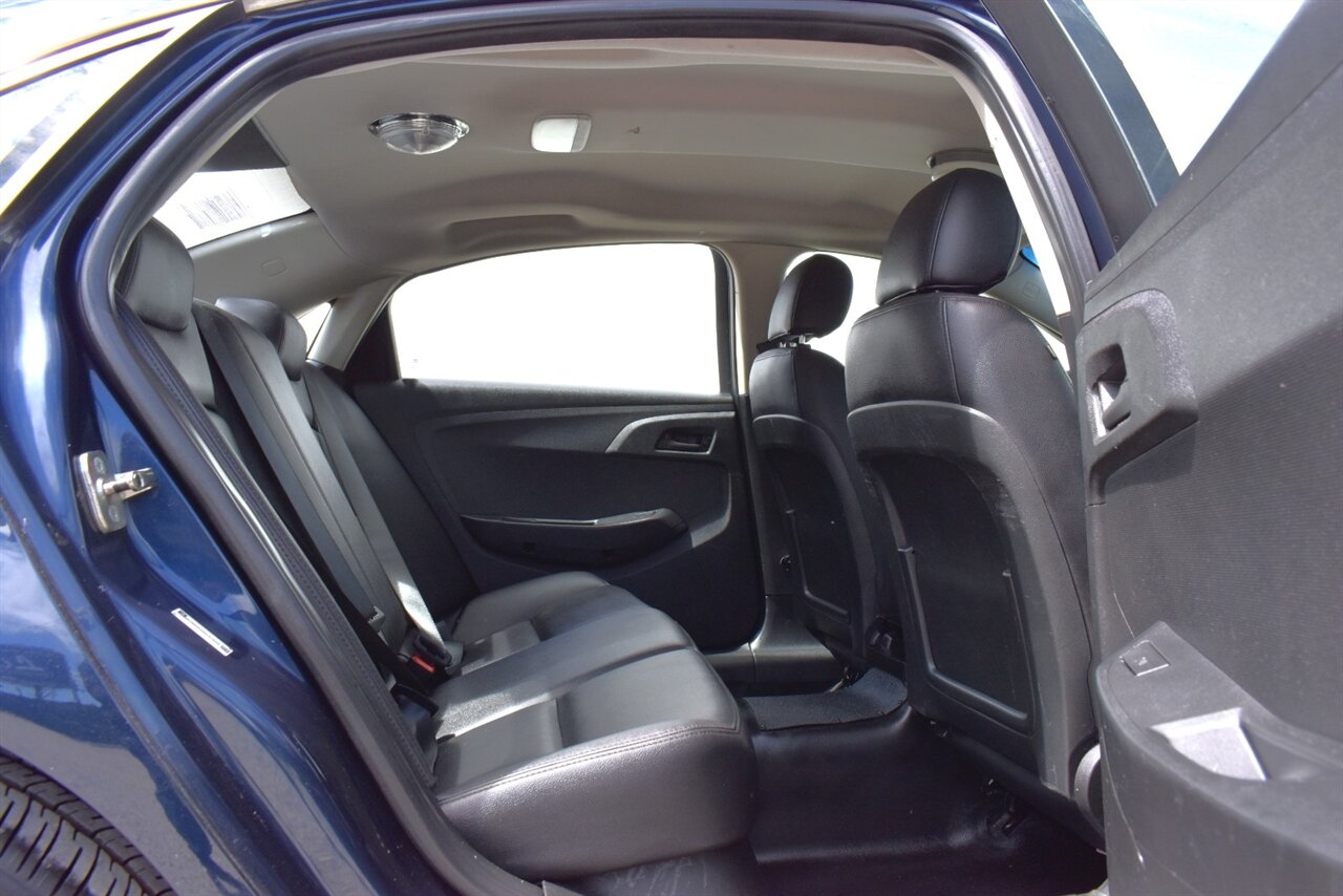 2013 Chevrolet Caprice Police 4dr Sedan w/1SB! Bluetooth Connectivity! Traction Control! Sport-Tuned Transmission Mode! Rear-Wheel Drive! Heavy-Duty Suspension & Brakes! - Photo 26 - Portland, OR 97266