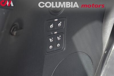 2021 Hyundai PALISADE Limited AWD 4dr SUV**BY APPOINTMENT ONLY** 3rd Row Seats! Aerial View Camera! Blind Spot Monitor! Navi! Apple CarPlay! Heated & Ventilated Leather Seats! Pano-Sunroof! Center Lock Diff! - Photo 29 - Portland, OR 97266